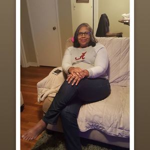 Meet your Posher, Rena